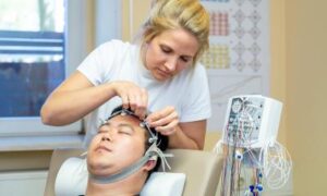 Comment le cerveau développe activement la résilience